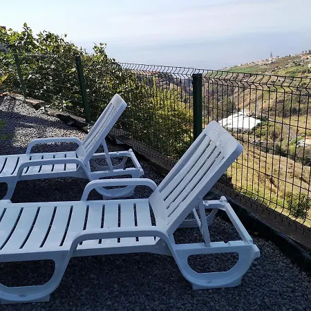 Seaside Serenity Balcony Apartment Ribeira do Raposo