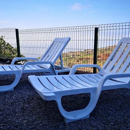 Seaside Serenity Balcony Apartment