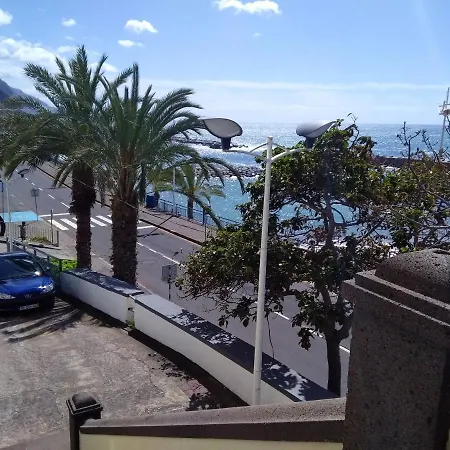 Apartment 2 Bedrooms With Sea View Enclosed Garden And Wifi At Lombo Do Doutor 4 Km Away From The Ribeira do Raposo