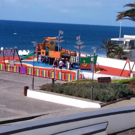 Apartment 2 Bedrooms With Sea View Enclosed Garden And Wifi At Lombo Do Doutor 4 Km Away From The *